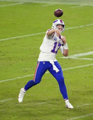  Josh Allen, quarterback do Buffalo Bills, está em queda no ranking. Veja a lista!