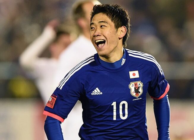 Ex-camisa 10 da seleção japonesa, Kagawa tem passagens por clubes como Cerezo Osaka (JAP), Borussia Dortmund (ALE), Manchester United (ING), Besiktas (TUR) e Zaragoza (ESP). O atleta tem 31 anos e foi companheiro de Honda na equipe nacional. Seu valor de mercado, segundo o site Transfermarkt, é de 2 milhões de euros (R$ 13,2 milhões).