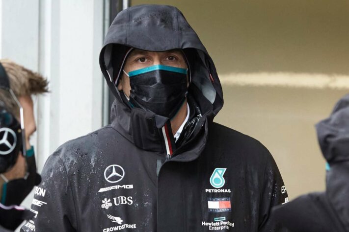 A Mercedes, de Toto Wolff, ainda não teve a oportunidade de triunfar no circuito