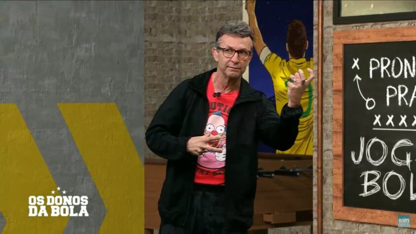 Na reta final do Brasileirão de 2021, o apresentador Neto afirmou que ficaria pelado se o Internacional fosse campeão da competição.