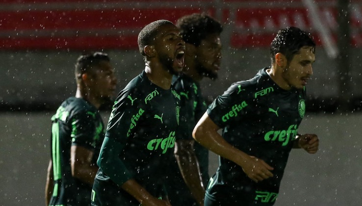 DESFALQUE - Wesley: Mais um que passou por operação. Machucou o joelho esquerdo contra o Red Bull Bragantino, na estreia de Abel Ferreira, e volta entre três e quatro meses.