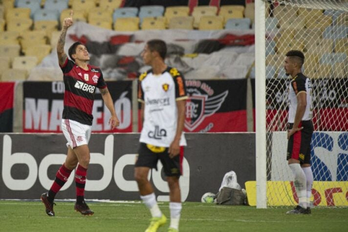O camisa 21 marcou nove gols na competição e é o principal artilheiro do Flamengo no Brasileiro.