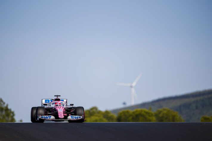 Sergio Pérez ficou com o quinto lugar no grid em Portimão e espera pontuar bem novamente