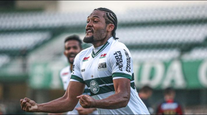 SABINO- Coritiba (C$ 7,33) De técnico novo, acreditamos na reação do Coxa contra um Atletico-GO que apresentou queda de desempenho nas últimas partidas. Com a suspensão de Robson, aumentam as chances do defensor cobrar um possível pênalti no Couto Pereira!