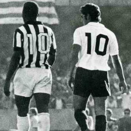 O CORINTHIANS sofreu com o poderio ofensivo de Pelé em sua trajetória. Foram 50 gols marcados por Pelé.