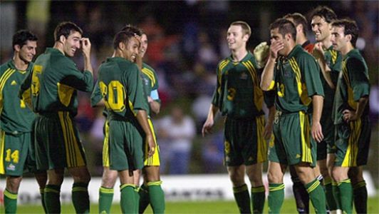Em 2001, a Austrália aplicou um incrível placar de 31 a 0 em cima da Samoa Americana pelas eliminatórias da Copa do Mundo. Os gols foram marcados por Thompson (13 vezes), Zdrilic (8 vezes), Boutsianis (3 vezes), A. Vidmar, Popovic e Colosimo (2 vezes), por fim, De Amicis (1 vez). Ela pode ser considerada a maior goleada do futebol moderno.