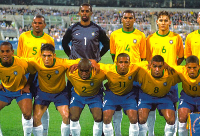 2002: Argentina, Equador, Brasil e Paraguai foram a Copa com a classificação garantida, com mais uma vez o Uruguai sendo o quinto colocado e sendo obrigado a disputar a repescagem. Os celestes venceram a Austrália e foram para a Copa do Mundo.
