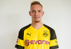 FECHADO - O Borussia Dortmund não contará com Marius Wolf em seu elenco nesta temporada. O atacante de 23 anos foi emprestado pelo clube aurinegro ao Colônia, outro time da Bundesliga. 