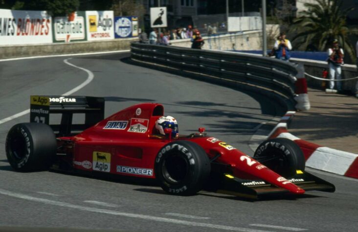 Alain Prost foi demitido da Ferrari antes do fim de 1991 após fortes críticas feitas ao time. Gianni Morbidelli entrou no lugar.