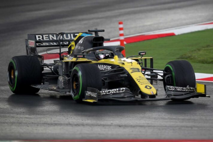 10 - Daniel Ricciardo (Renault) - 4.63 - Muito apagado e ainda atrapalhou o companheiro.