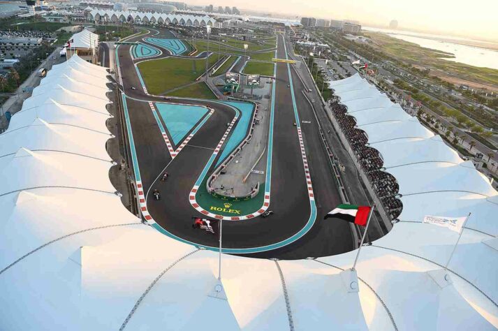 O moderno circuito de Yas Marina, em Abu Dhabi, é outra obra do arquiteto. A praça fecha o calendário da Fórmula 1 desde 2014