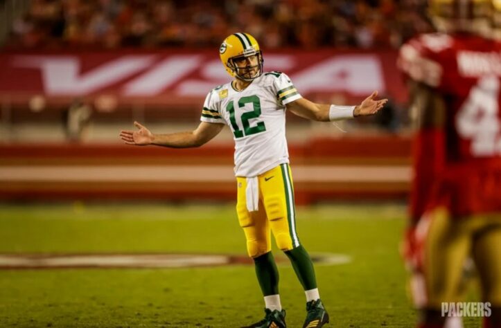 3° Aaron Rodgers - Uma precisão incrível e tecnicamente impecável, Rodgers vive um dos seus melhores anos.