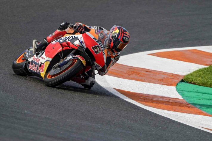 Stefan Bradl sai em 13º