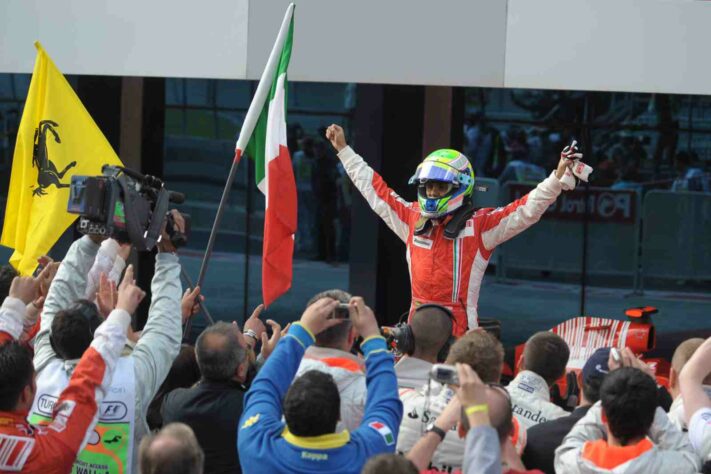 Massa conseguiu sair à frente após todas as paradas e triunfou pela sétima vez na Fórmula 1.