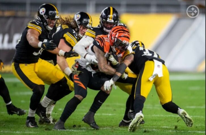 1° Pittsburgh Steelers - O massacre frente aos Bengals manteve o time invicto e tirou a desconfiança após sofrer contra os Cowboys.