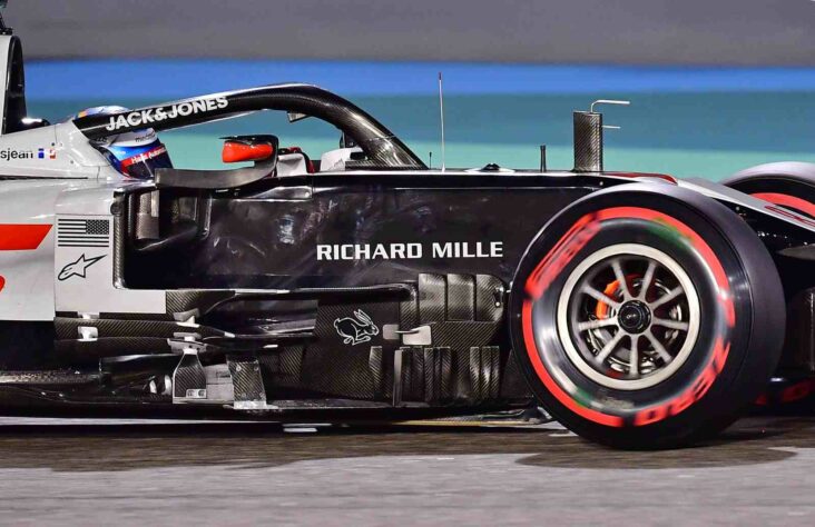 20º - Romain Grosjean (Haas) - 7.44: Merece aplausos por escapar vivo.