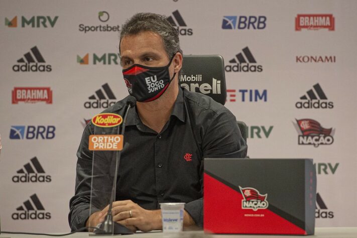 Diretor de futebol, Bruno Spindel também acompanhou a coletiva de Rogério Ceni