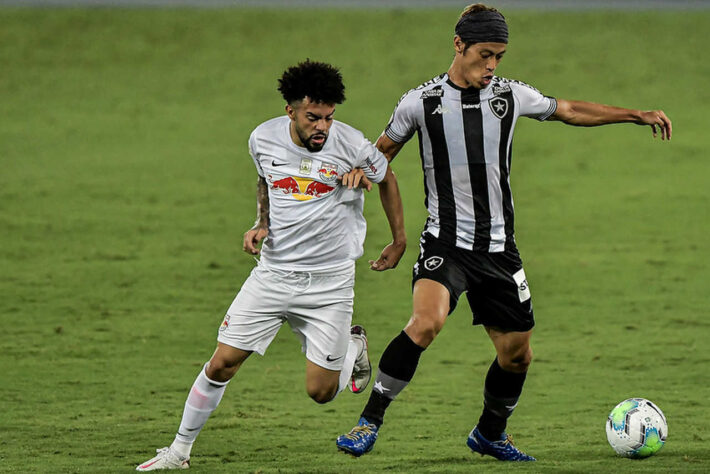 CLAUDINHO- Red Bull Bragantino (C$ 15,09) Um dos jogadores mais regulares do Cartola, enfrenta um Atlético-GO que ainda demonstra irregularidade na defesa, principalmente fora de casa. Lembrando que  Claudinho também cobra os pênaltis do Massa Bruta e fez nada menos que três gols e três assistências nas últimas três partidas em casa!