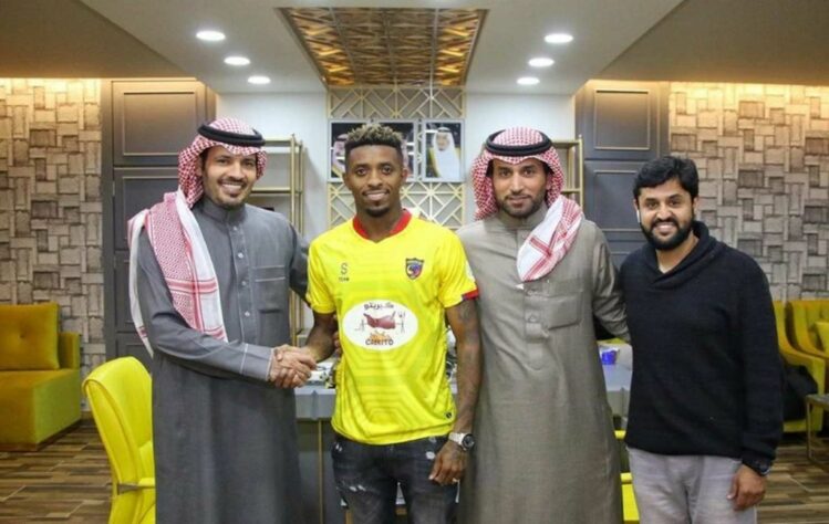 Com passagens por Ponte Preta, São Paulo e Bordeaux, Jonathan Cafu tem 29 anos e está jogando no Al-Hazm, da Arábia Saudita, com contrato até 2022.