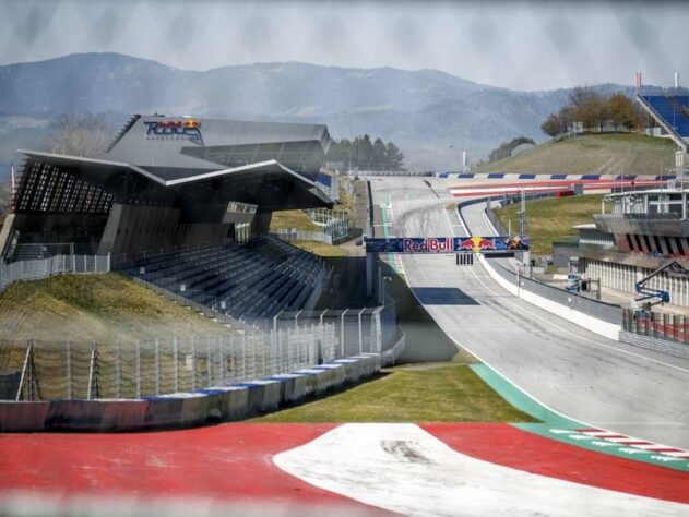 O primeiro envolvimento de Tilke com a F1 foi a reforma do circuito da Áustria, que passou a ser chamado de A1 Ring e voltou a receber a F1 em 1997. Hoje, o autódromo atende por Red Bull Ring