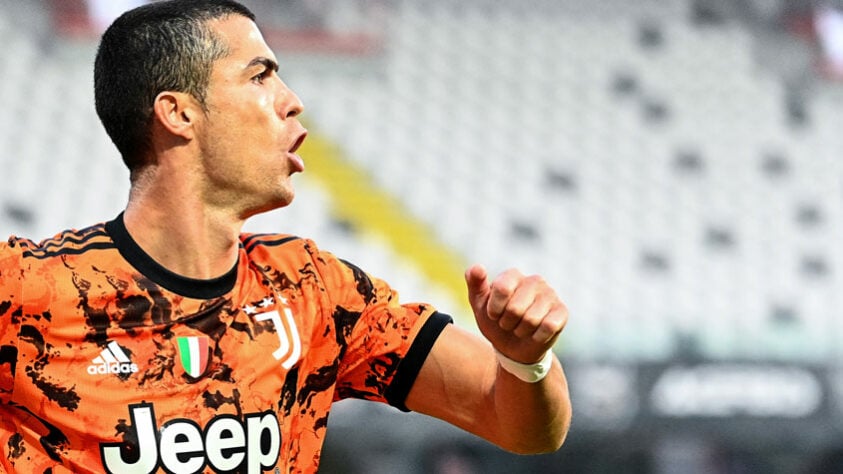 ESQUENTOU - A Juventus pensa em trocar Cristiano Ronaldo por Paul Pogba, segundo o "Daily Mail".