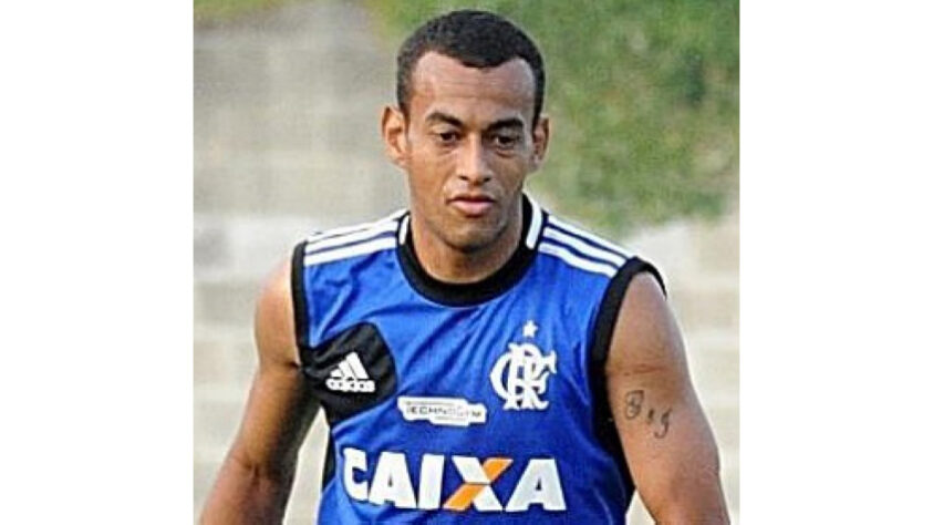 Diego Silva - Após breve passagem pelo Rubro-Negro, o volante atuou por diversos clubes brasileiros até chegar ao Marcílio Dias (SC), pelo qual disputa a Série D. 