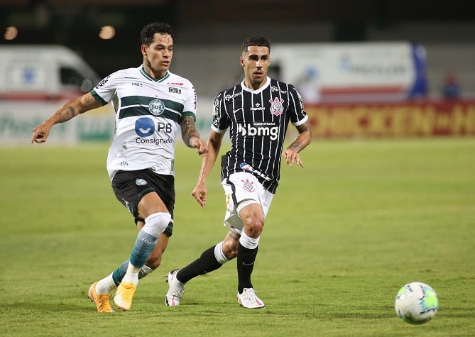 23ª rodada - Coritiba 0 x 1 Corinthians: Walter; Fagner, Bruno Méndez, Gil e Fábio Santos; Gabriel e Xavier; Roni, Luan e Lucas Piton; Jô.