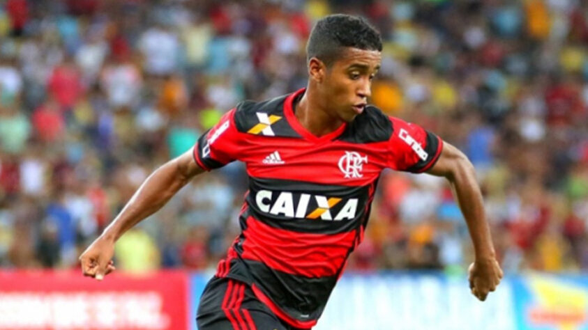 Gabriel: foi apresentado em fevereiro juntamente com o lateral João Paulo. O atacante se destacou pelo Bahia e, assim, chamou a atenção do Flamengo, que o contratou em 2013. No total, ele permaneceu na Gávea até 2017 - disputou 205 partidas e marcou 22 gols.