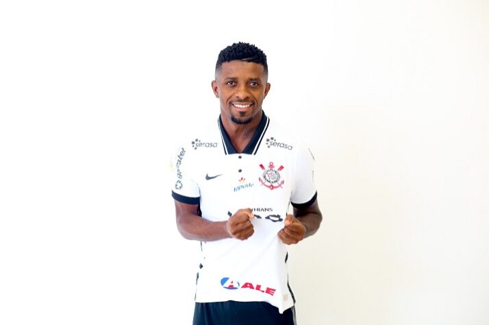 O Corinthians anunciou Jonathan Cafú como novo reforço para a temporada. Com o atacante e com Jemerson, que também chegou recentemente, o clube chega a sua 13ª contratação em 2020. Relembre os nomes e confira o desempenho de cada uma deles na galeria a seguir: