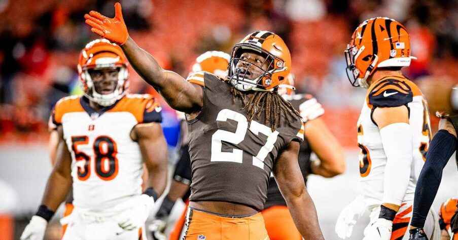 5º Kareem Hunt - 529 jardas