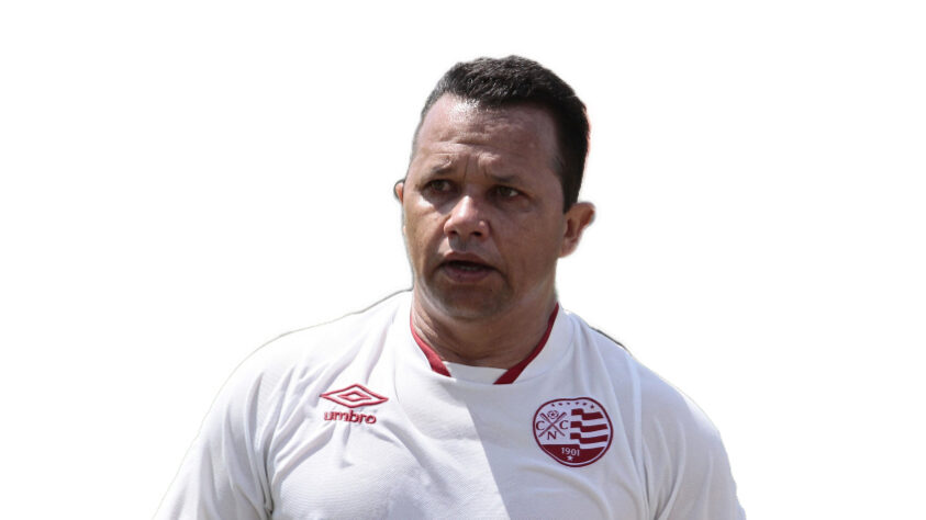 Ídolo da torcida do Náutico, onde foi jogador e auxiliar-técnico, KUKI também se tornou suplente de vereador em Recife. Ao concorrer a vereador pelo PSB, ele conseguiu 1.329 votos.
