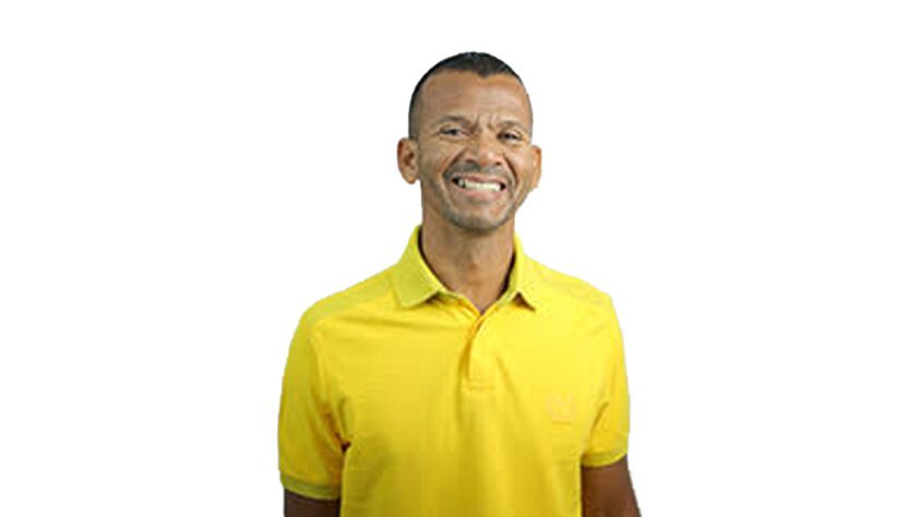 Maratonista aquático, LOURIVAL QUIRINO conseguiu ser eleito em Juazeiro (BA). O candidato do PC do B teve o apoio de 1.933 eleitores.