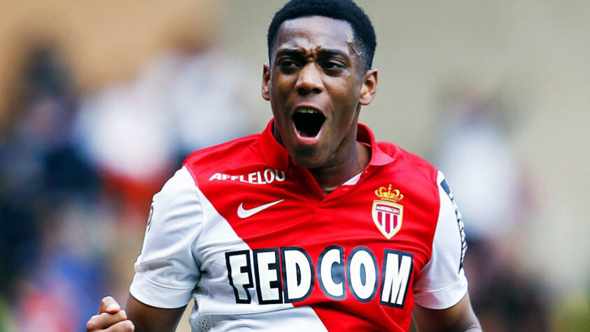 2015 - Martial (Monaco) - O francês está com 24 anos e é um dos atacantes importantes do Manchester United. 