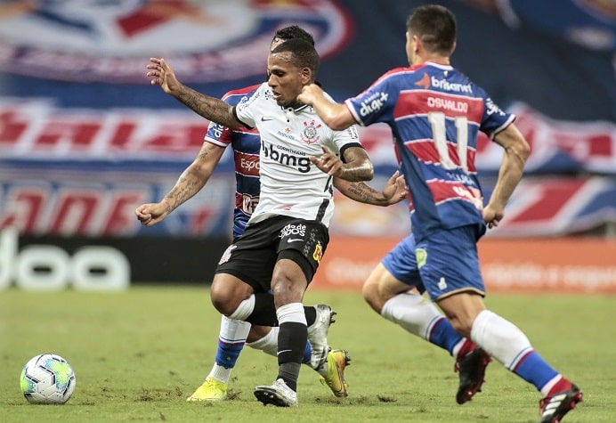 24ª rodada - Fortaleza 0 x 0 Corinthians: Cássio; Fagner, Marllon, Gil e Fábio Santos; Gabriel e Cantillo; Otero, Luan e Lucas Piton; Jô.