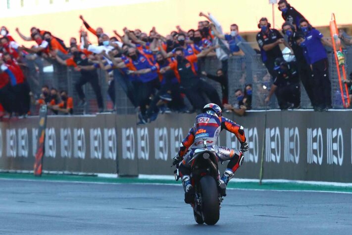 Miguel Oliveira venceu a corrida em Portugal