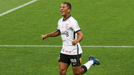 11º colocado – Corinthians (25 pontos) – 0.056% de chance de título; 4.7% para vaga na Libertadores (G6); 19% de chances de rebaixamento.