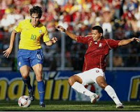 Venezuela 0 x 4 Brasil - Eliminatórias da Copa do Mundo de 2010 - A última goleada da Seleção contra a Venezuela foi em outubro de 2008, valendo a classificação para a Copa de 2010. Robinho, duas vezes, Kaká e Adriano marcaram em San Cristóbal.