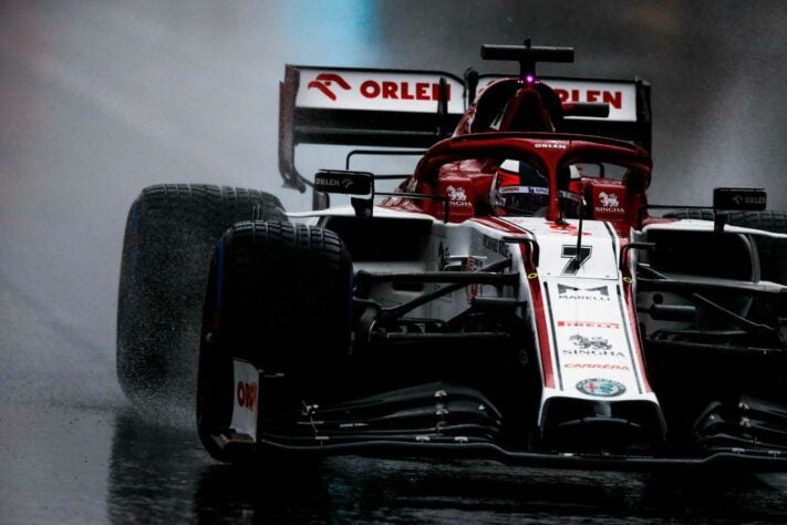 Kimi Räikkönen colocou a Alfa Romeo em oitavo no grid.