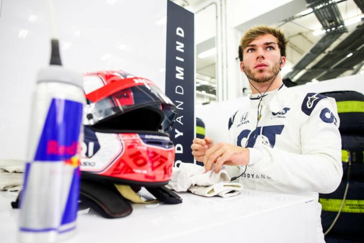 Pierre Gasly (26 anos) - Equipe atual: AlphaTauri - Nacionalidade: francês - Número de vitórias: 1 - Número de poles: 0 - Número de títulos mundiais: 0