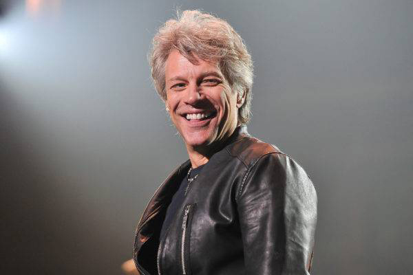 Em 2004, Jon Bon Jovi, líder da banda que leva seu nome, fundou e tornou-se sócio majoritário do Philadelphia Soul, de futebol americano indoor. Ganhou título quatro anos depois e, em 2009, o clube fechou as portas.