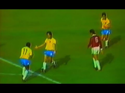 Brasil 6 x 0 Venezuela - Eliminatórias da Copa do Mundo de 1990 - Na mesma Eliminatória, mais uma goleada, desta vez por 6 a 0, em show de Careca, que marcou quatro vezes. Silas e Acosta (contra), fecharam a goleada no Morumbi.