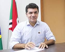 CRICIÚMA (SC) - O prefeito Clésio Sálvaro (PSDB) torce para o Cririúma Esporte Clube, time da cidade catarinense.