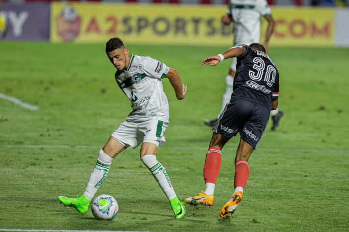 14 – GOIÁS: 14 pontos em 12 jogos. Quatro vitórias, dois empates e seis derrotas. Oito gols marcados e quinze sofridos. 38.89% de aproveitamento.