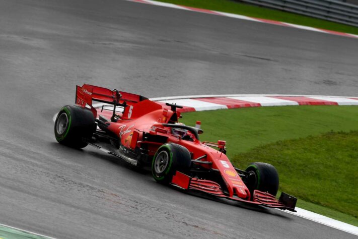 Sebastian Vettel subiu ao pódio com o terceiro lugar.