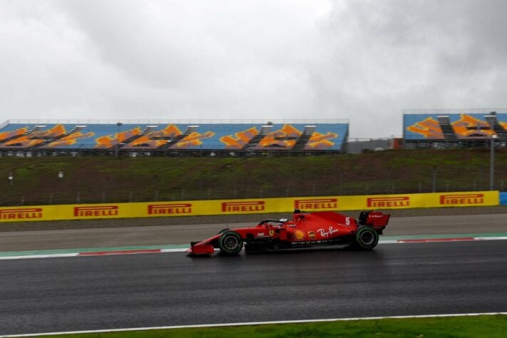 Sebastian Vettel sai em 11º na Turquia .