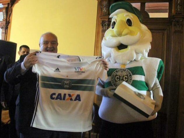 CURITIBA (PR) - Ex-ministro do Esporte e Turismo do governo de Fernando Henrique Cardoso, Rafael Greca (DEM) é torcedor do Coritiba.