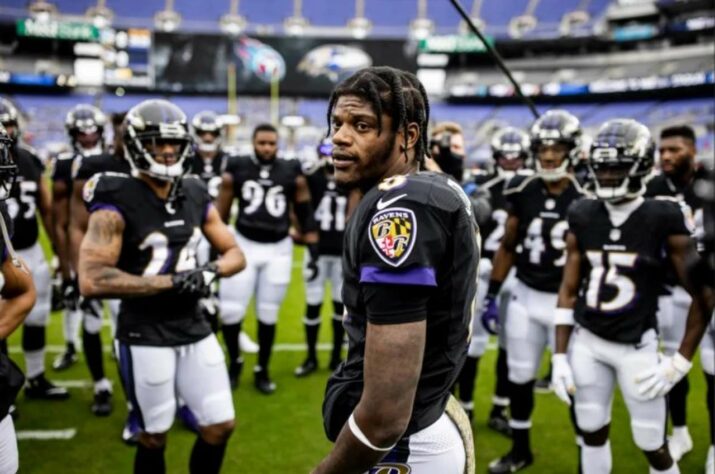 13º Baltimore Ravens - Lesões, Covid-19, falta de confiança. Uma temporada repleta de expectativas positivas vai se transformando em pesadelo.