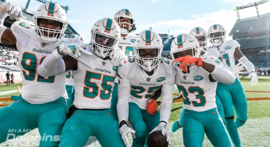 14º Miami Dolphins - Com Tua ainda se adaptando à NFL, o time sofreu um contratempo contra os Broncos. Agora, é hora do QB mostrar poder de reação.
