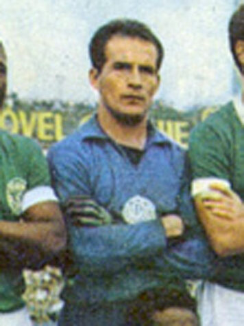 O ex-goleiro paraguaio Juan Pérez treinou o Náutico em 1979. Antes disso, como jogador, Pérez foi contratado pelo Palmeiras em 1967, vindo do Galícia, da Venezuela, e fez parte da famosa "Academia". Conquistou três títulos nacionais.