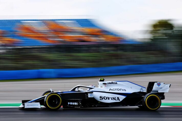 Nicholas Latifi rodou durante o TL2 e foi o pior do dia. 20º.